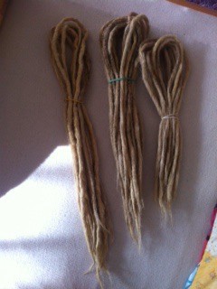 natural looking 200€